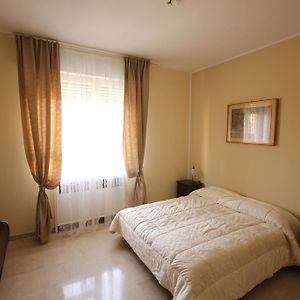 Dreibettzimmer
